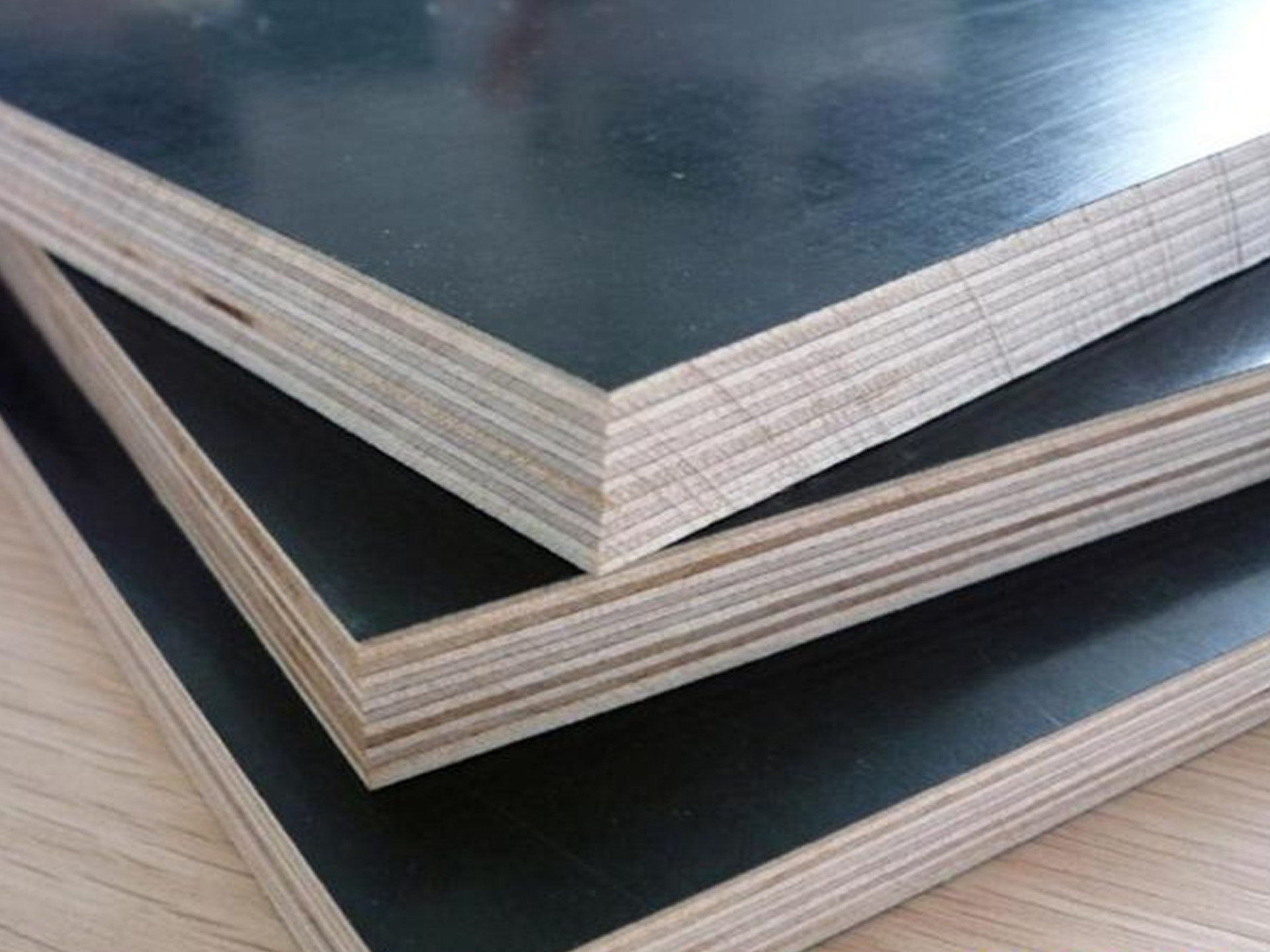 Birch Plywood stock in UAE | Top quality | DHS International